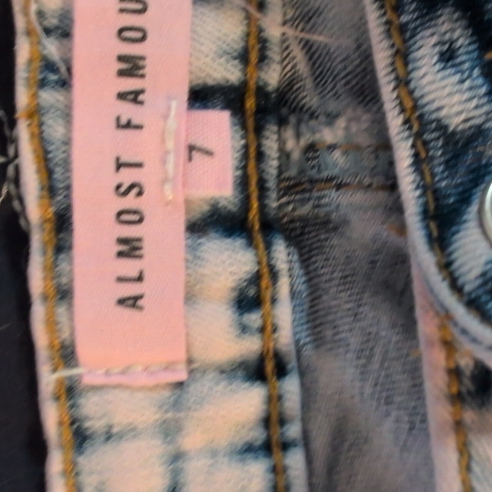 Almost Famous Light Blue Pink Wash Distressed With Holes 90's grunge Jeans GUC - Picture 3 of 12